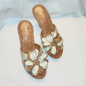 Born Lovina white leather wedge with white/tan leather flower in Sz 8